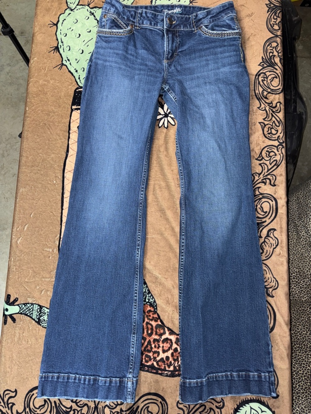 Wrangler Women's Medium Blue Flared Jeans